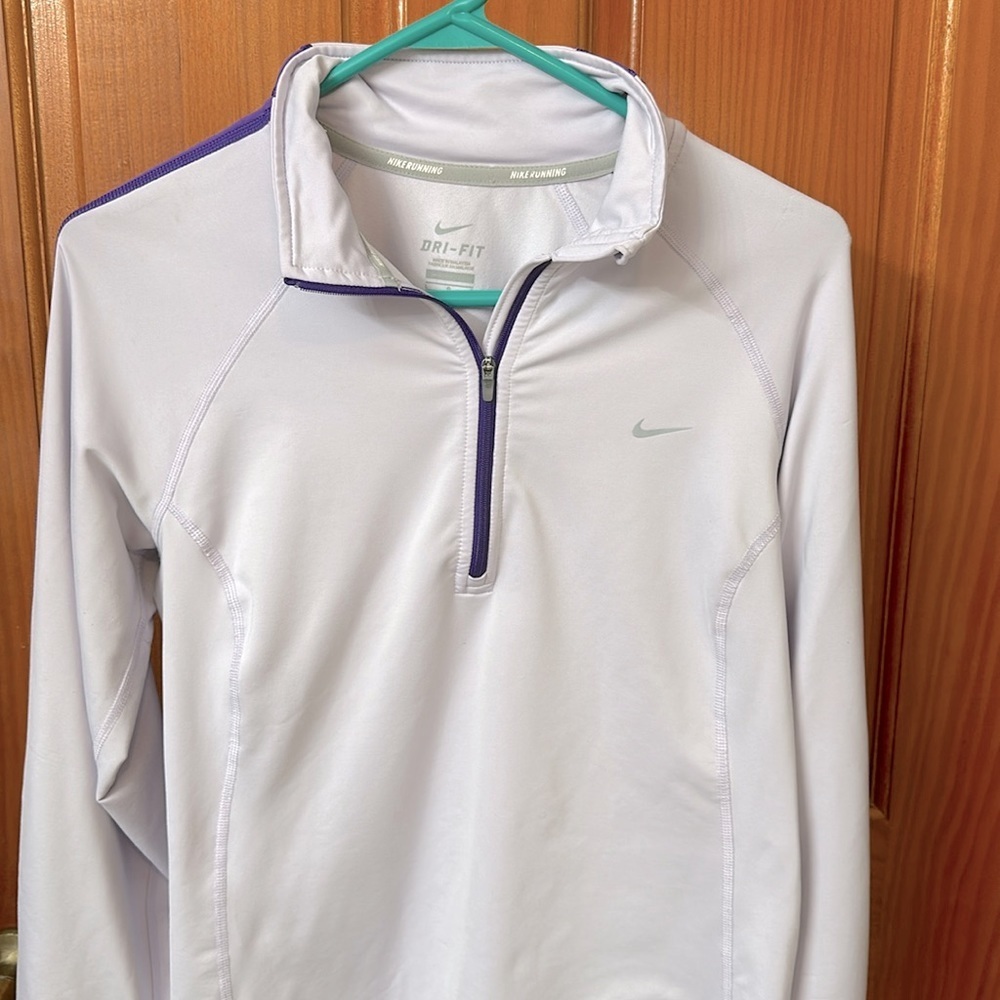 Nike Dri-fit running quarter zip size large. Lavender in color.